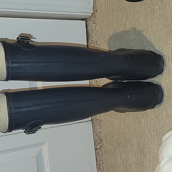Hunter, Navy Blue, size 7 Rain Boots - Picture 5 of 6